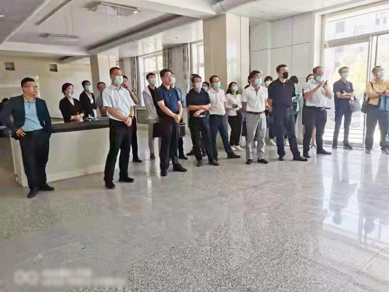 銀川市韓江龍副市長一行調研賀蘭縣宅基地改革試點項目